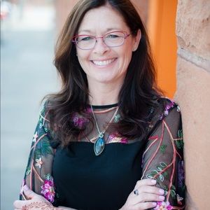 Meet your Posher, Teresa